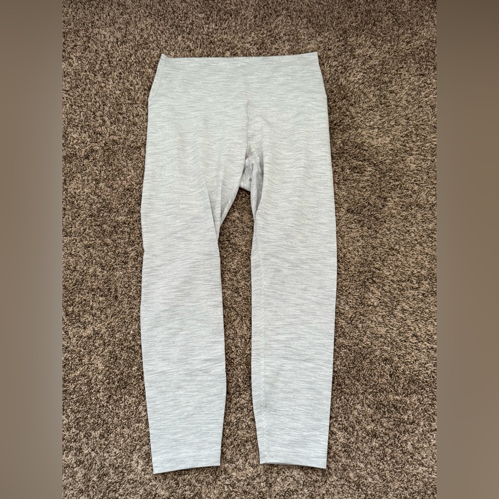 Lululemon Grey/White Striped Leggings in Size 10